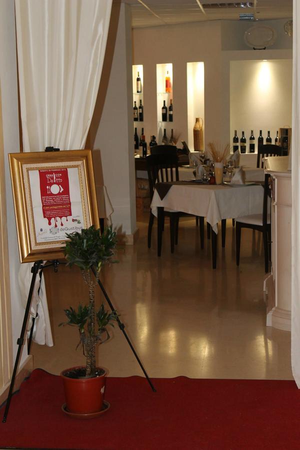 Hotel Agri Resort Agorà Castelluccio dei Sauri Extérieur photo
