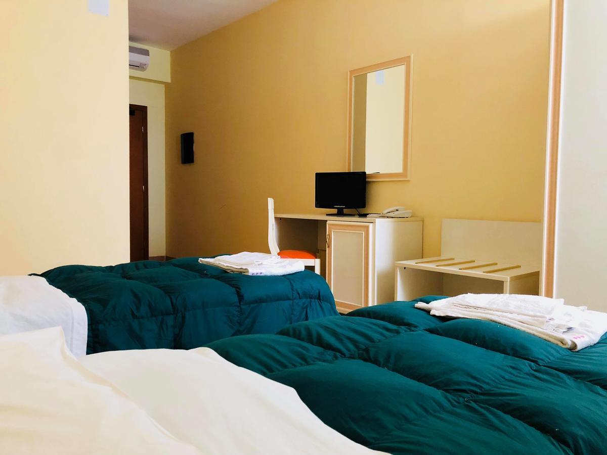Hotel Agri Resort Agorà Castelluccio dei Sauri Extérieur photo